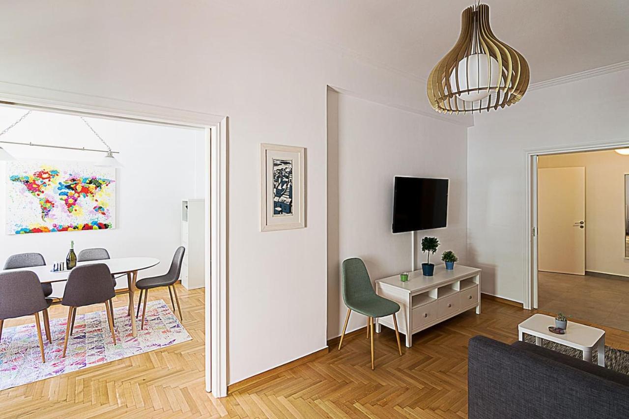 Spacious Two Bedroom Apartment In Central Location Athens Exterior photo