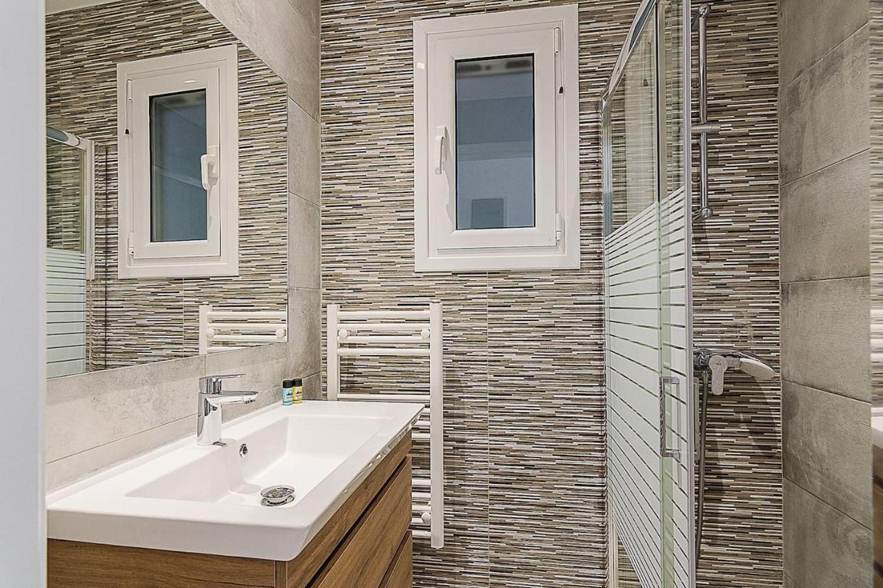 Spacious Two Bedroom Apartment In Central Location Athens Exterior photo